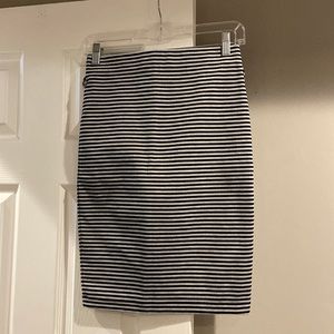 Low Price Like new bodycon skirt